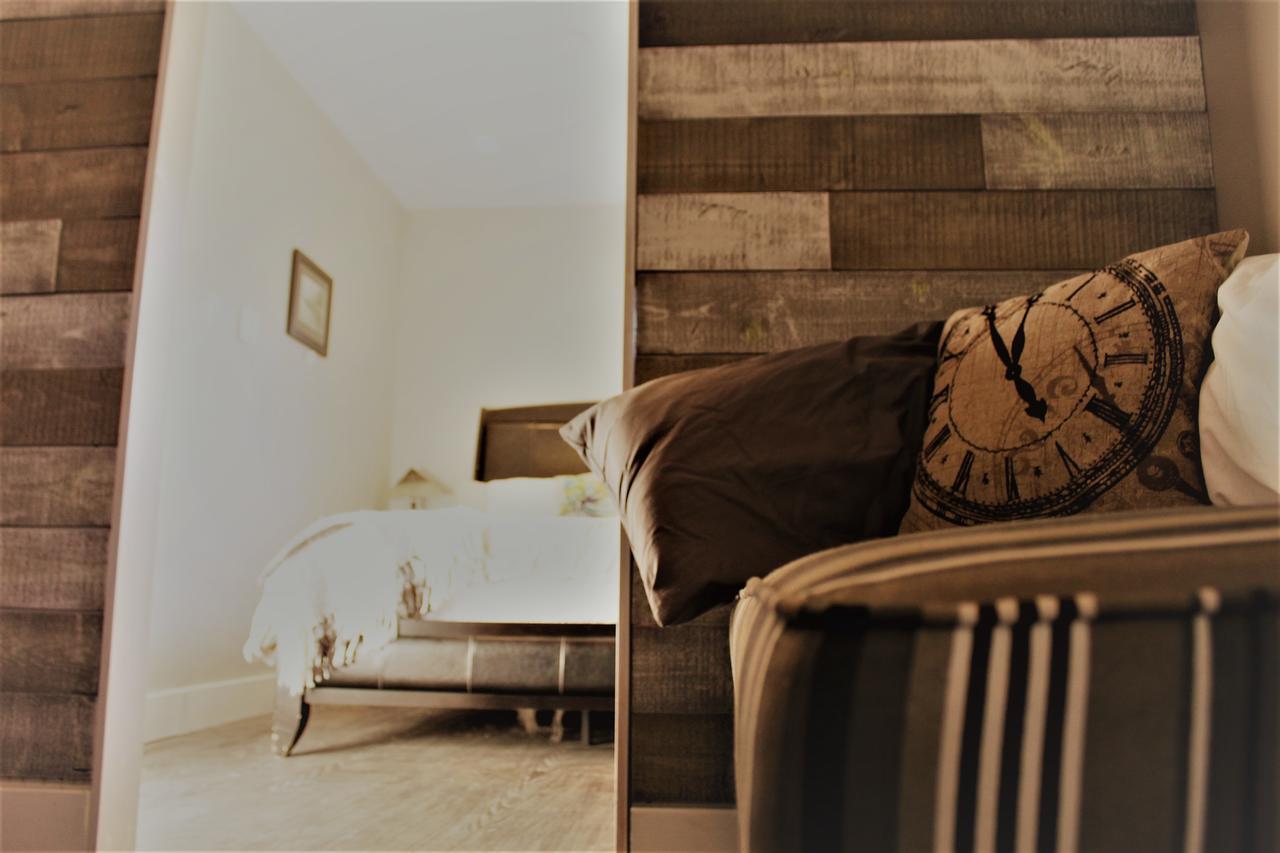 Huckleberry Cottage プリンスルパート エクステリア 写真